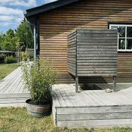 Semesterbostad Ban-heiwa, Close To And Nature Store Fuglede